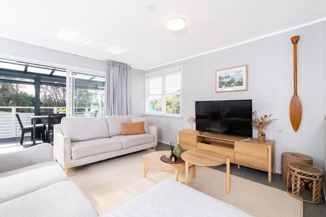 Photo of property in 49 Government Road, Raglan, 3225