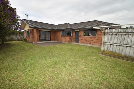 Photo of property in 10 Killeen Place, Flat Bush, Auckland, 2019