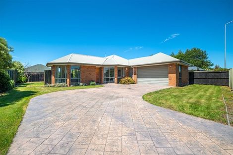 Photo of property in 21 Springs Road, Hornby, Christchurch, 8042