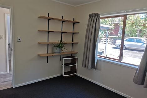 Photo of property in 85e Stottholm Road, Titirangi, Auckland, 0604