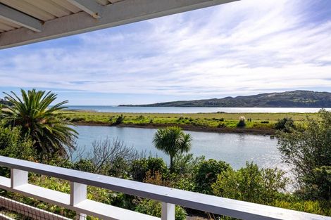 Photo of property in 7 Nihinihi Avenue, Raglan, 3225