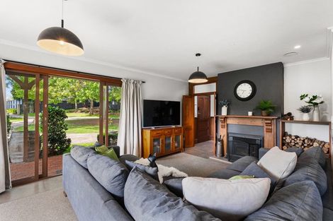 Photo of property in 10 Trig Road, West Harbour, Auckland, 0618