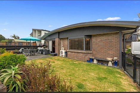 Photo of property in 1/394 Oceanbeach Road, Mount Maunganui, 3116