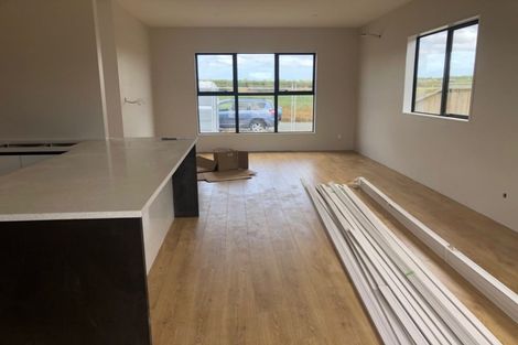 Photo of property in 8 Maxwell Road, Pukekohe, 2120