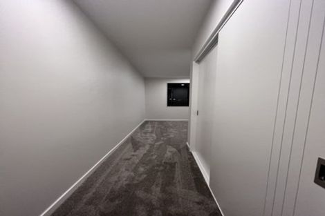 Photo of property in 20 Heketara Way, Massey, Auckland, 0614