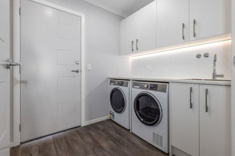 Photo of property in 168 Karuhiruhi Street, Waikanae, 5036