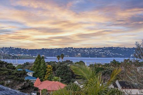 Photo of property in 1/46 Westpark Drive, West Harbour, Auckland, 0618