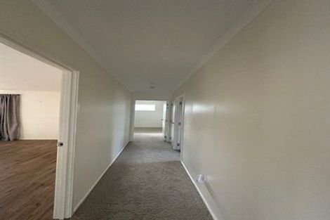 Photo of property in 13 Riverboat Lane, Helensville, 0800