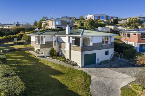 Photo of property in 1 Saint Andrew Place, Balclutha, 9230