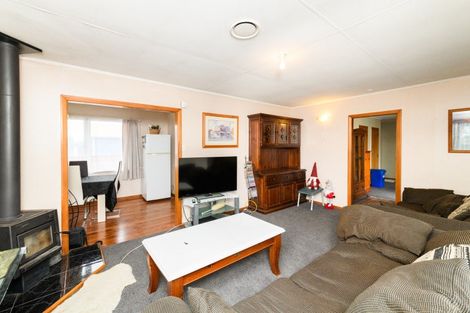 Photo of property in 8 Anakiwa Street, Kelvin Grove, Palmerston North, 4414