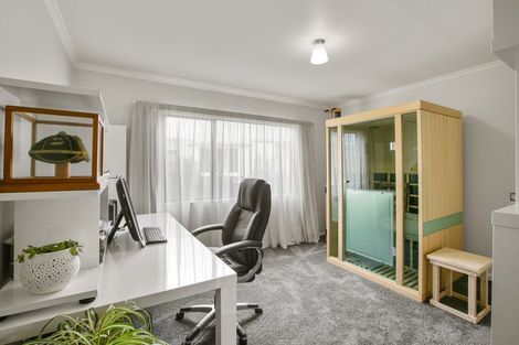 Photo of property in 23a/3 Hamblyn Street, Strandon, New Plymouth, 4312