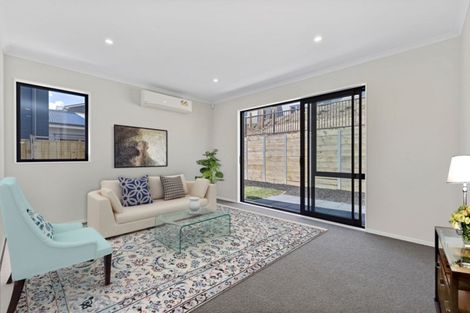 Photo of property in 4 Dragonfly Way, Massey, Auckland, 0614