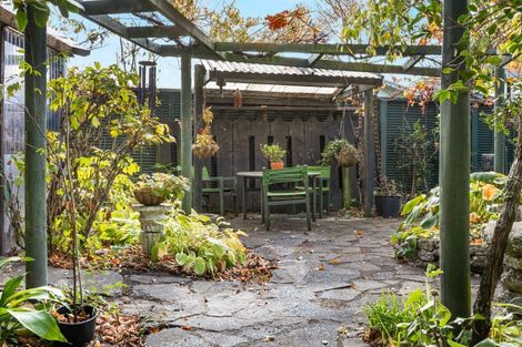 Photo of property in 12 Saint Hill Lane, Havelock North, 4130