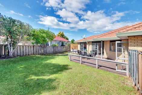Photo of property in 20 Bushlands Park Drive, Albany, Auckland, 0632