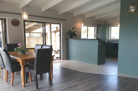Photo of property in 956 Oneriri Road, Kaiwaka, 0573