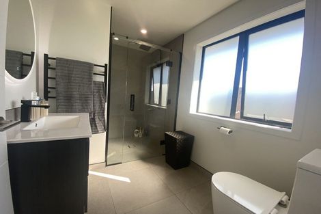 Photo of property in 21 Saint Michael Crescent, One Tree Point, 0118