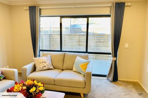 Photo of property in 21 Brindle Way, Newlands, Wellington, 6037