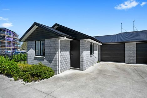 Photo of property in 23u1 Ross Crescent, Fairfield, Hamilton, 3214