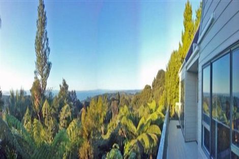 Photo of property in 274 Shaw Road, Titirangi, Auckland, 0604