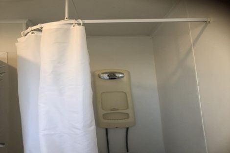 Photo of property in Shakespeare Flats, 8/48 Merton Street, Trentham, Upper Hutt, 5018