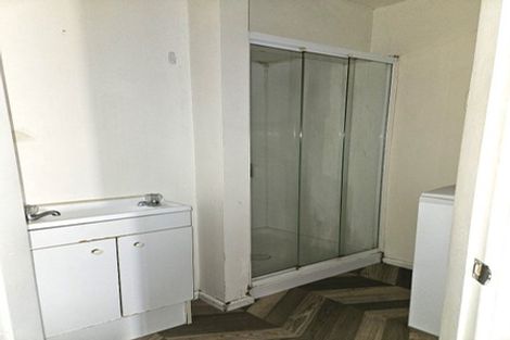 Photo of property in 5u4 Hopper Street, Mount Cook, Wellington, 6011