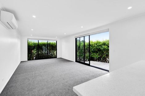 Photo of property in 4/31 Links Drive, Waiwhakaiho, New Plymouth, 4312