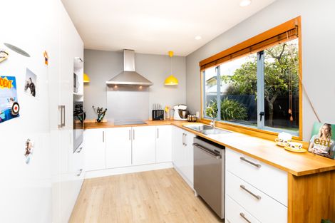 Photo of property in 725 Main Road North, Belfast, Christchurch, 8051