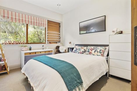 Photo of property in 43 Grove Road, Kelburn, Wellington, 6012
