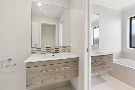 Photo of property in 13 Awanui Avenue, Te Kauwhata, 3710