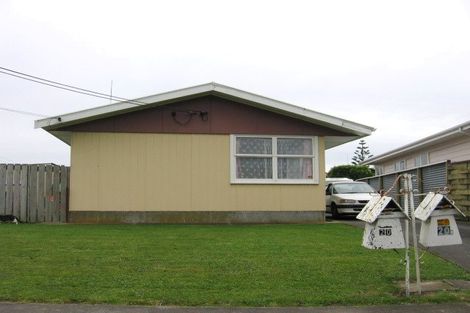 Photo of property in 20&20a Tararua Terrace, Cloverlea, Palmerston North, 4412
