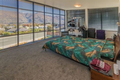 Photo of property in 45 Kings Drive, Wanaka, 9305