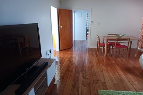 Photo of property in 15f1 Apu Crescent, Lyall Bay, Wellington, 6022
