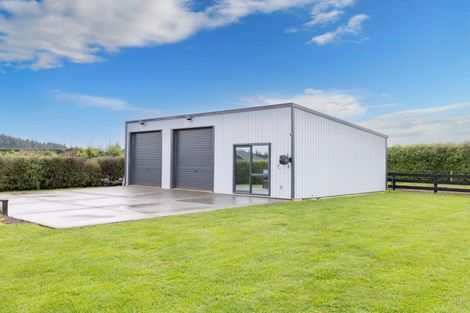 Photo of property in 28 Landsborough Drive, Darfield, 7571