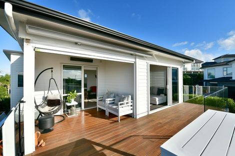 Photo of property in 36 Manhattan Rise, Orewa, 0931