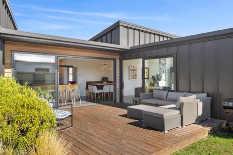 Photo of property in 17 Dingle Street, Lake Hawea, 9382