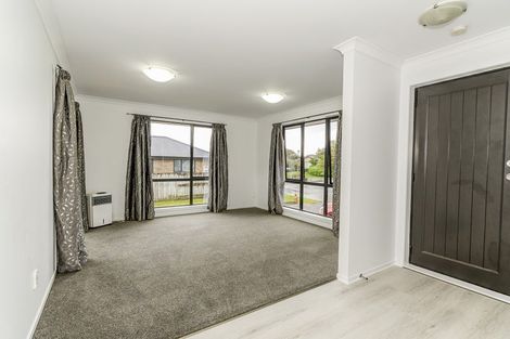 Photo of property in 22 Wimbledon Close, Nawton, Hamilton, 3200