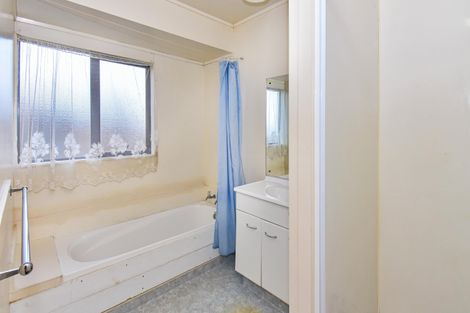 Photo of property in 14 Bohola Rise, Weymouth, Auckland, 2103