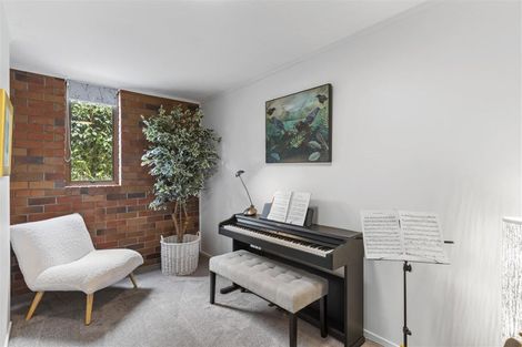 Photo of property in 60 Pacific Parade, Army Bay, Whangaparaoa, 0930