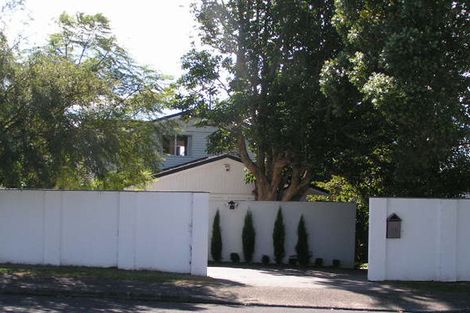 Photo of property in 2/14 Maritime Terrace, Birkenhead, Auckland, 0626
