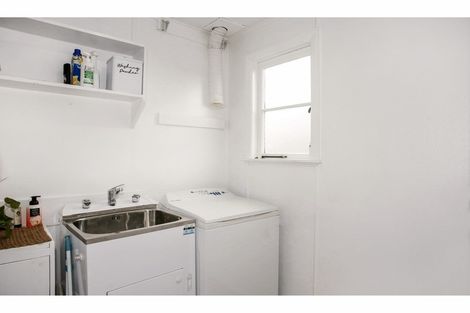 Photo of property in 43 Takanini Road, Takanini, 2112