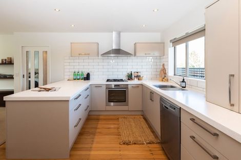 Photo of property in 32 Gainsborough Street, Hoon Hay, Christchurch, 8025