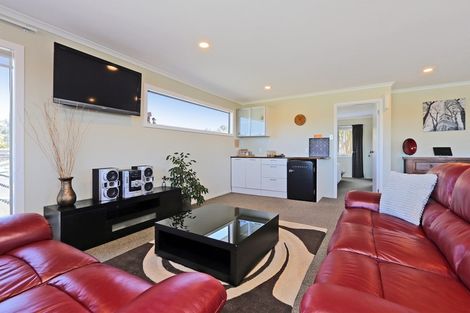 Photo of property in 6 D'arcy Place, Taradale, Napier, 4112