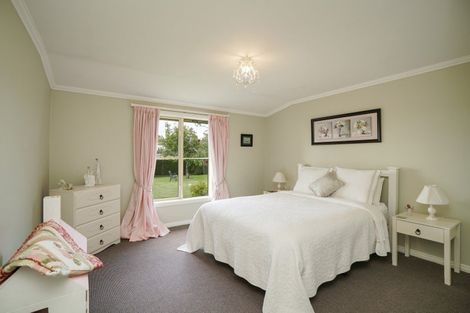 Photo of property in 38b Winton Lorneville Highway, Winton, 9781