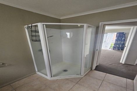 Photo of property in 86 Reeves Road, Pakuranga Heights, Auckland, 2010