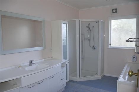 Photo of property in 12 Rugby Place, Te Kamo, Whangarei, 0112