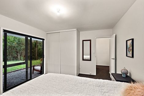 Photo of property in 22 Dawnhaven Drive, Te Atatu Peninsula, Auckland, 0610