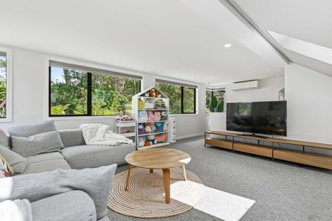 Photo of property in 16 Collings Drive, Lucas Heights, Albany, 0793