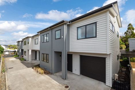 Photo of property in 9c Totara Grove, Hillcrest, Auckland, 0627