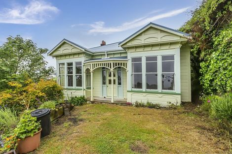 Photo of property in 39 Garden Road, Northland, Wellington, 6012