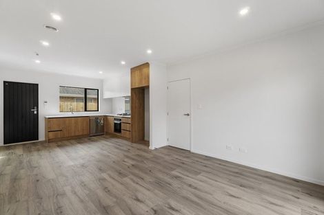 Photo of property in 324u2 Cambridge Road, Hillcrest, Hamilton, 3216